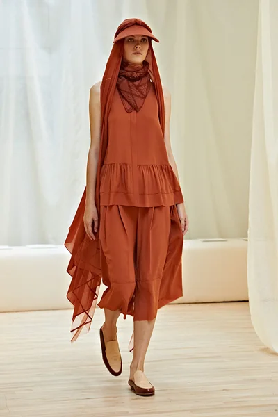 Look 11